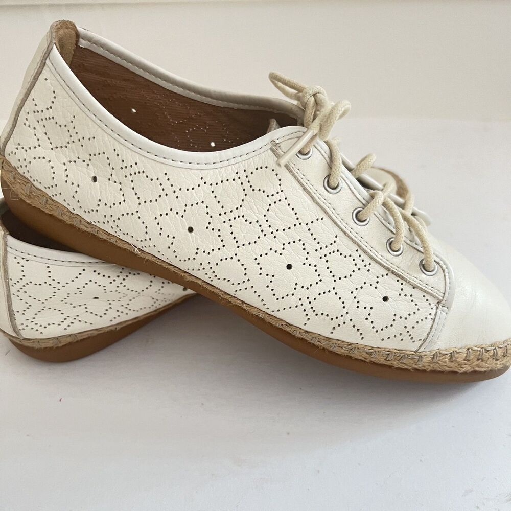 Clarks Womens Sneaker Shoes 7.5 Reeney Rita Leather Laser cut Jute Rubber Sole